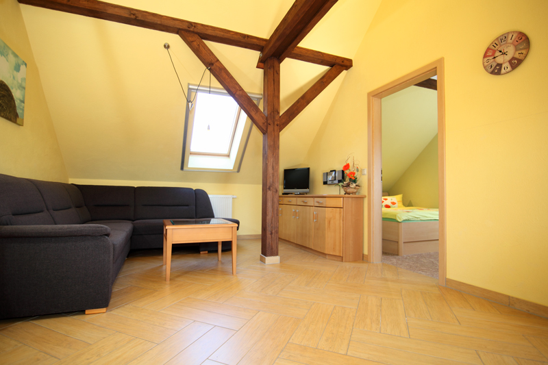 Wohnbereich der Ferienwohnung Zum Storchenturm